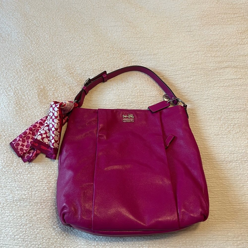 Coach Vintage Pink Shoulder Bag with Glossy Finish